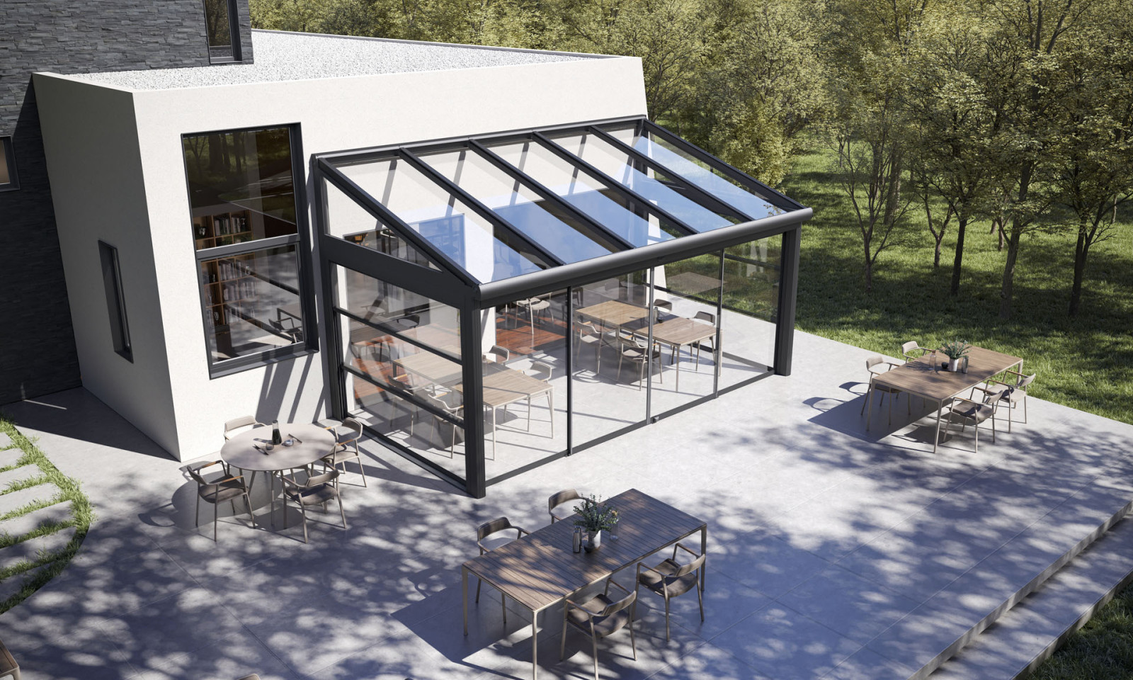 Verandalı ve cam çatılı, işlevsel bir Kış Bahçesi bulunan çağdaş bir ev.